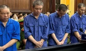 Cán bộ thuế 'bảo kê' đường dây mua bán hóa đơn trái phép 6.000 tỷ đồng